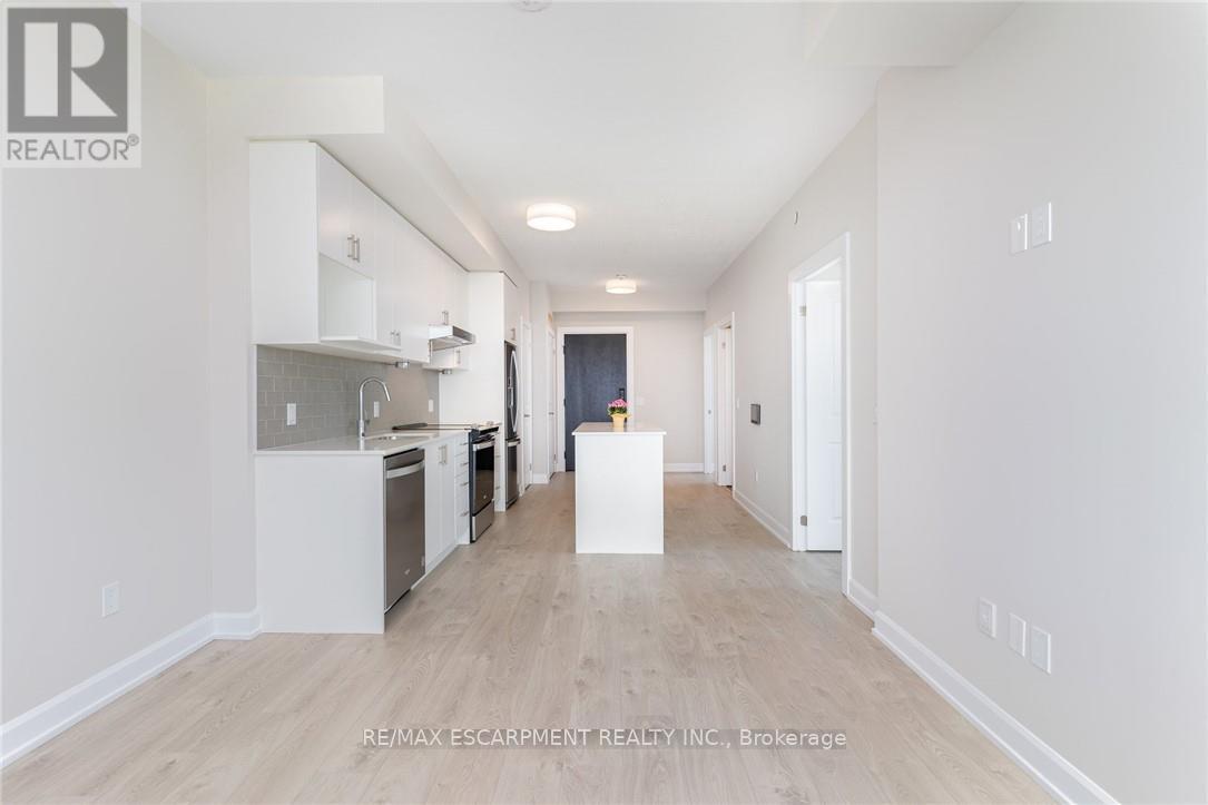 1702 - 3220 William Coltson Avenue, Oakville, Ontario  L6H 7X9 - Photo 6 - W12461353