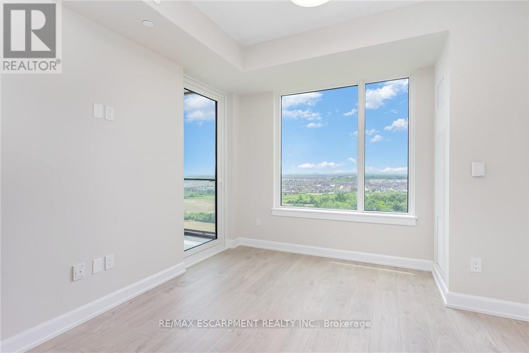 1702 - 3220 William Coltson Avenue, Oakville, Ontario  L6H 7X9 - Photo 7 - W12461353
