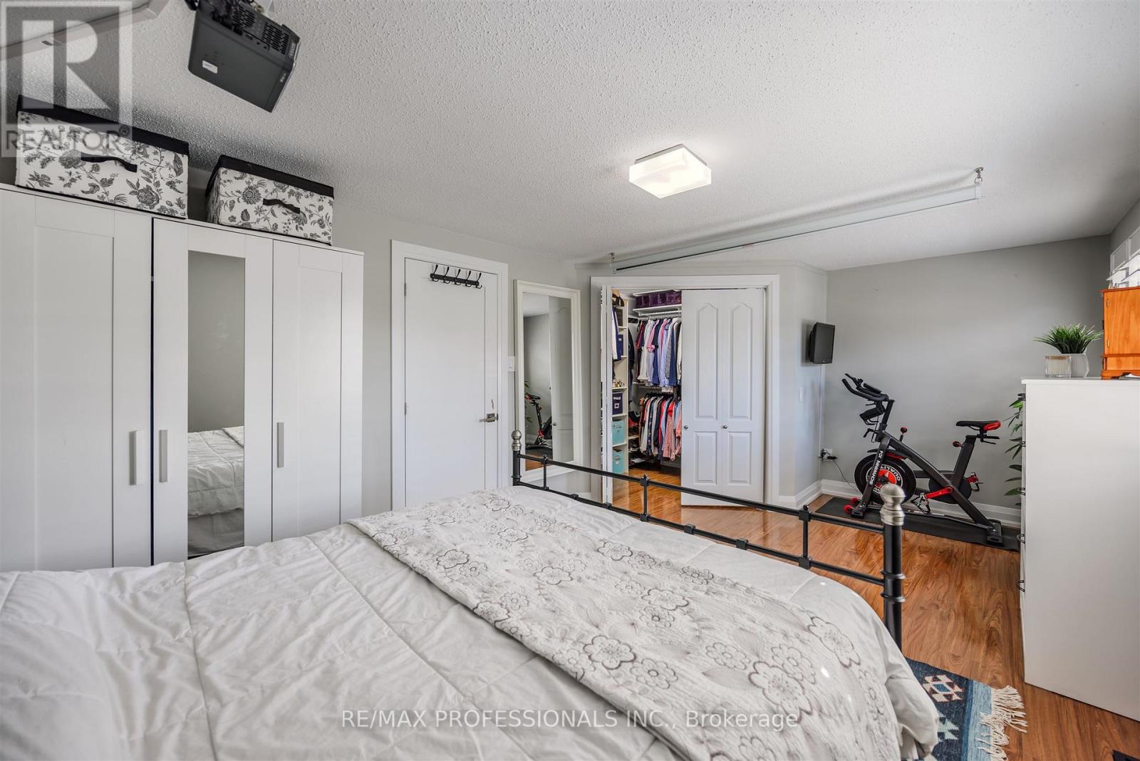 1063 Raintree Lane, Mississauga (Lorne Park), Ontario  L5H 4A1 - Photo 26 - W12461389