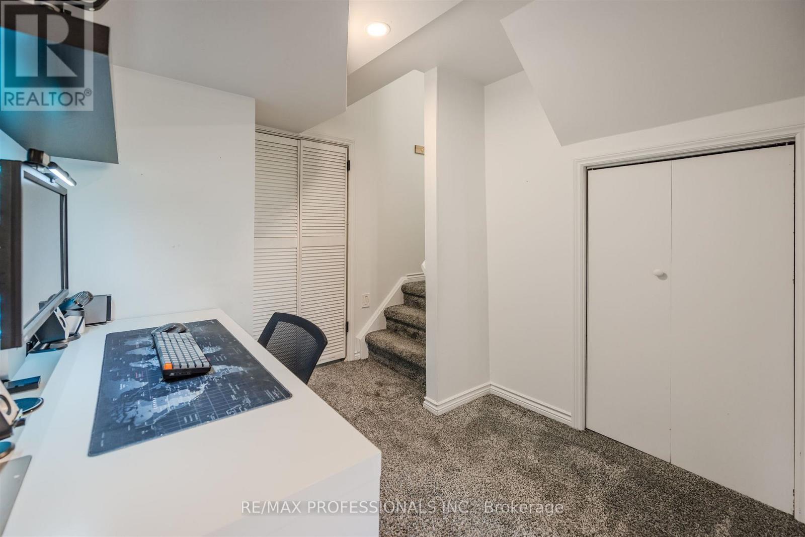 1063 Raintree Lane, Mississauga (Lorne Park), Ontario  L5H 4A1 - Photo 35 - W12461389