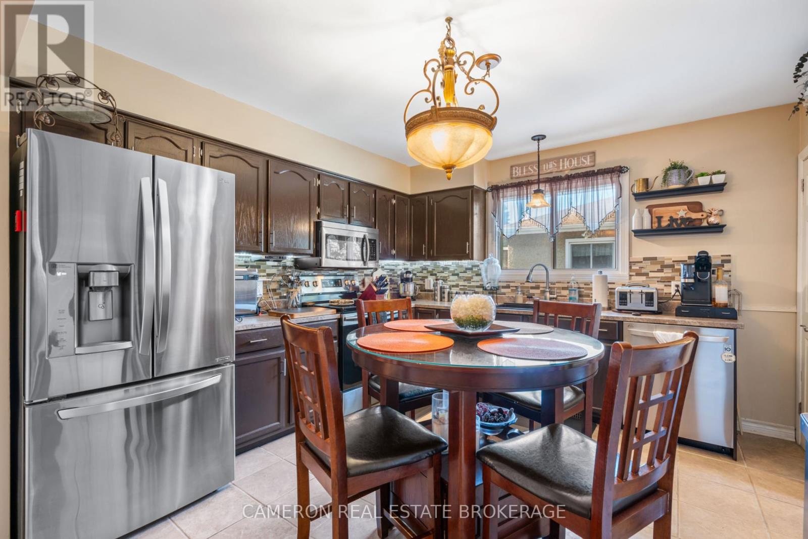 1127 Fourth Street E, Cornwall, Ontario  K6H 2K5 - Photo 6 - X12461436