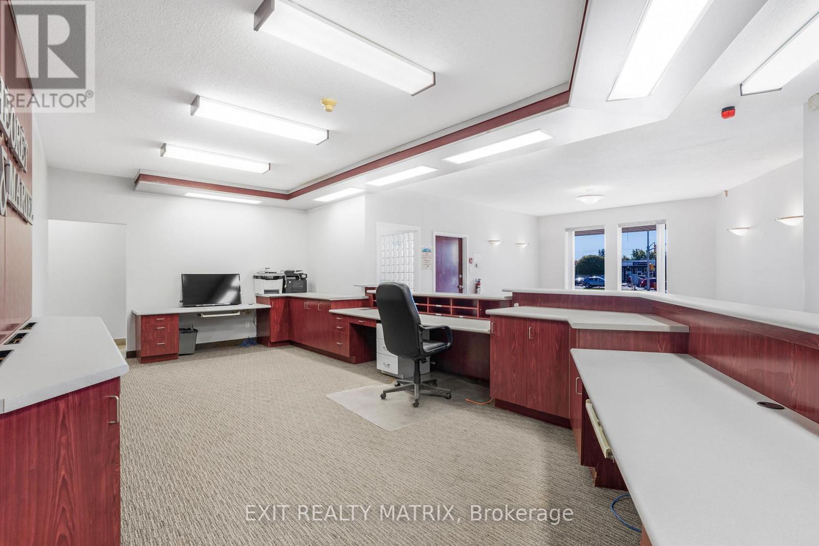 500 - 1 Main Street E, Hawkesbury, Ontario  K6A 1A1 - Photo 10 - X12461461