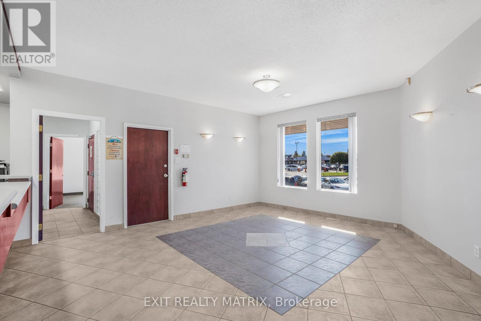 500 - 1 Main Street E, Hawkesbury, Ontario  K6A 1A1 - Photo 6 - X12461461