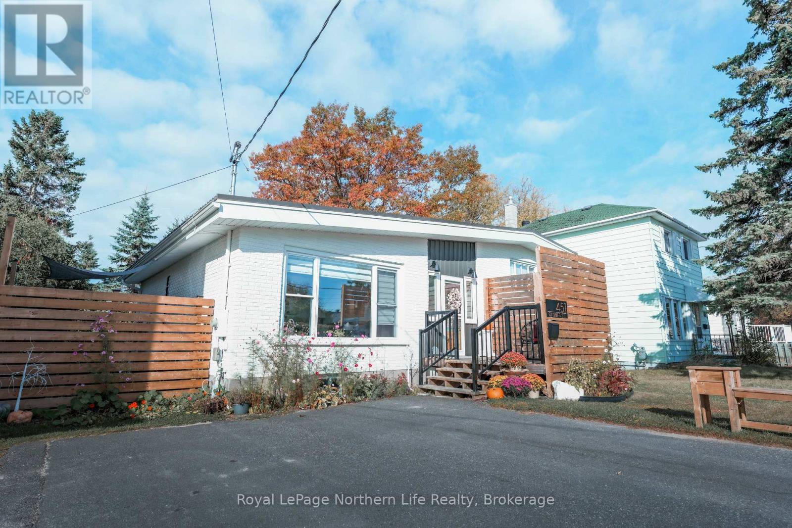 451 Stones Street, North Bay, Ontario  P1B 6B7 - Photo 1 - X12461405
