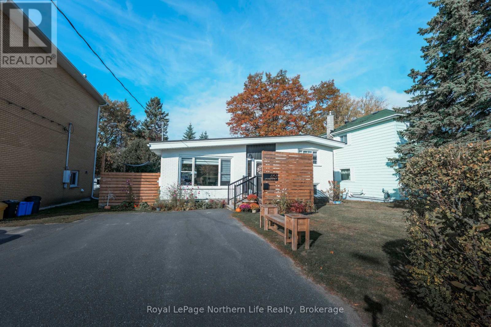 451 Stones Street, North Bay, Ontario  P1B 6B7 - Photo 2 - X12461405