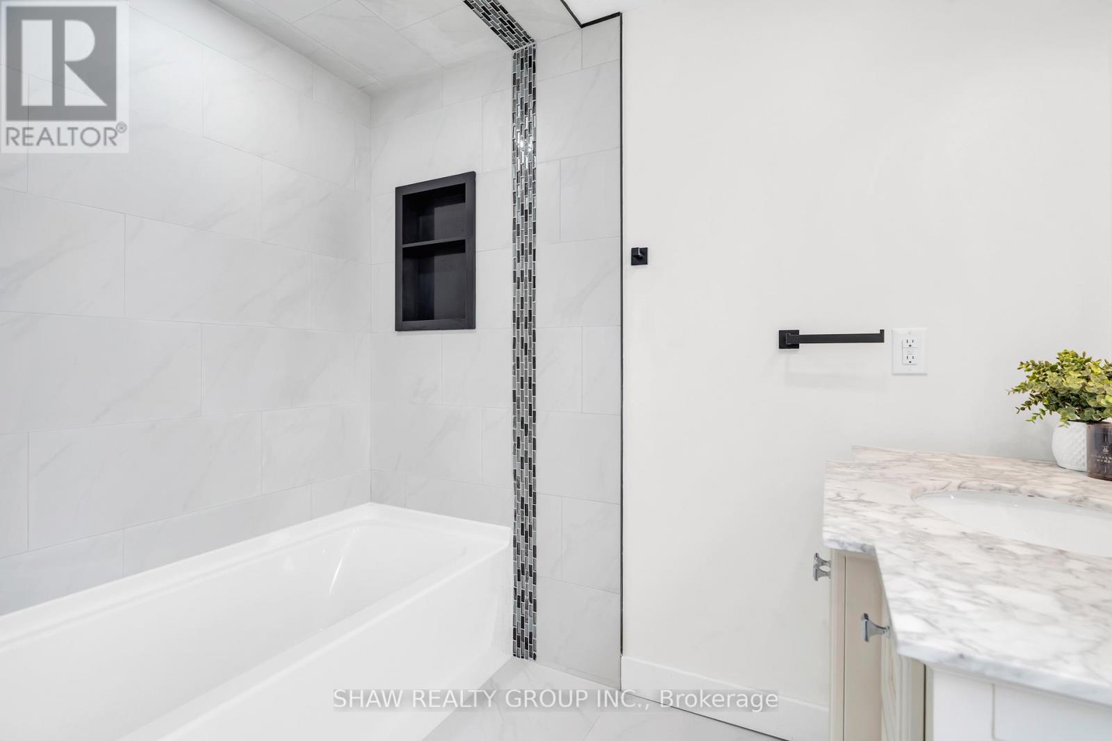 45 Norfolk Avenue, Cambridge, Ontario  N1R 3T7 - Photo 18 - X12461308
