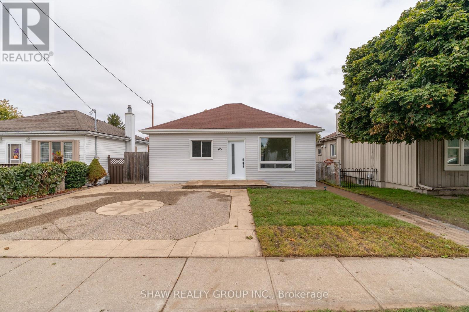 45 Norfolk Avenue, Cambridge, Ontario  N1R 3T7 - Photo 3 - X12461308