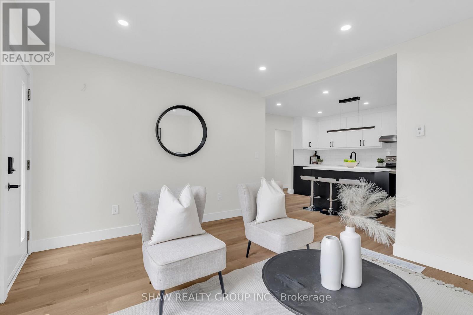 45 Norfolk Avenue, Cambridge, Ontario  N1R 3T7 - Photo 8 - X12461308