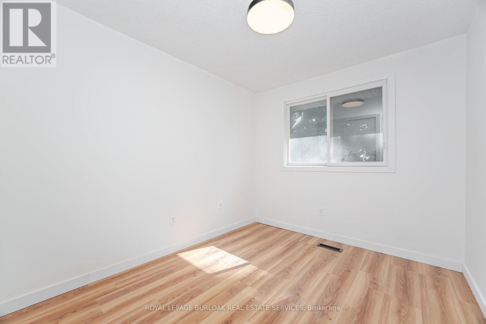 21 Horning Drive, Hamilton, Ontario  L9C 6L2 - Photo 28 - X12461321