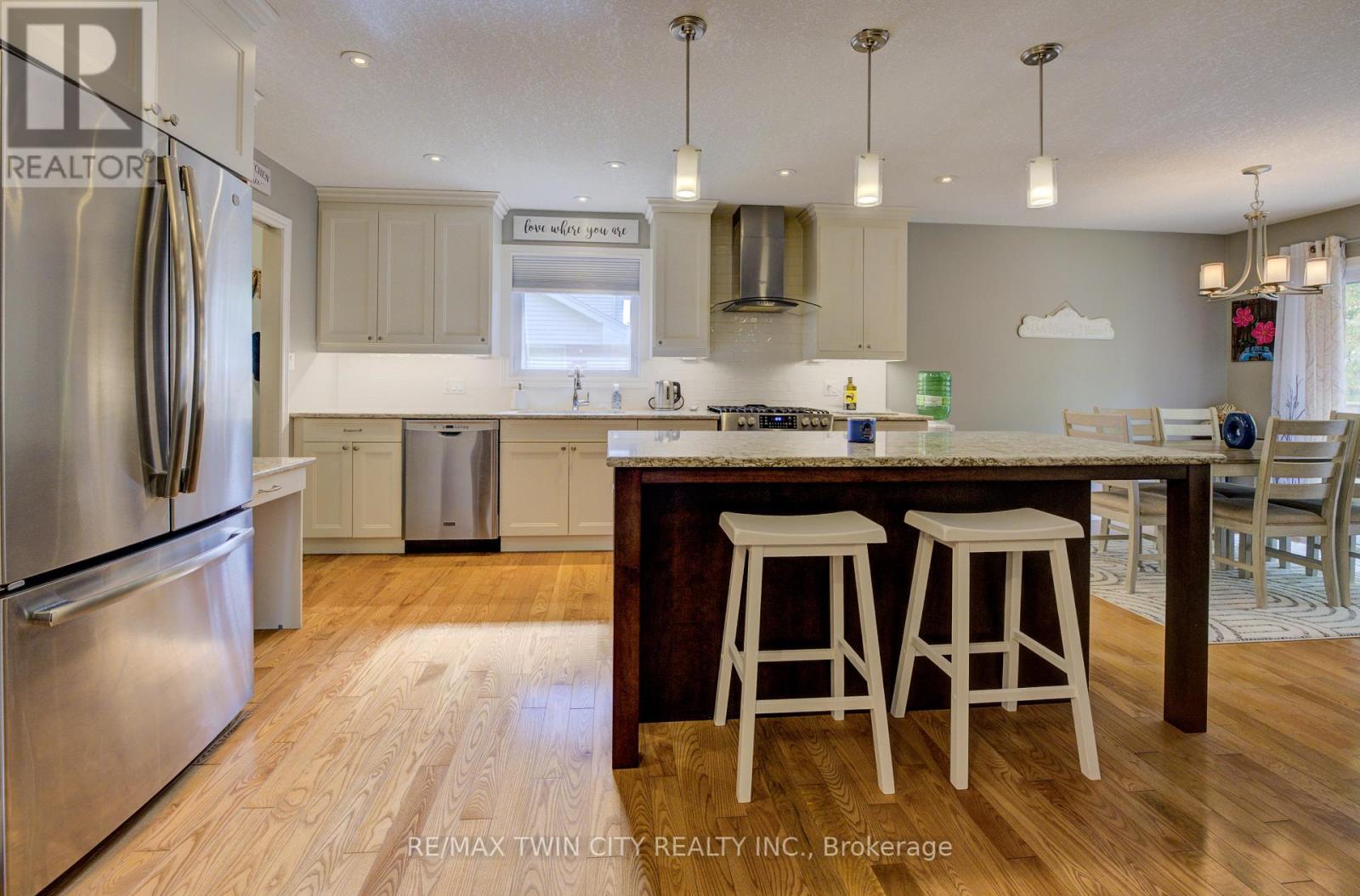 51 Spring Street, Norwich (Norwich Town), Ontario  N0J 1P0 - Photo 8 - X12461331