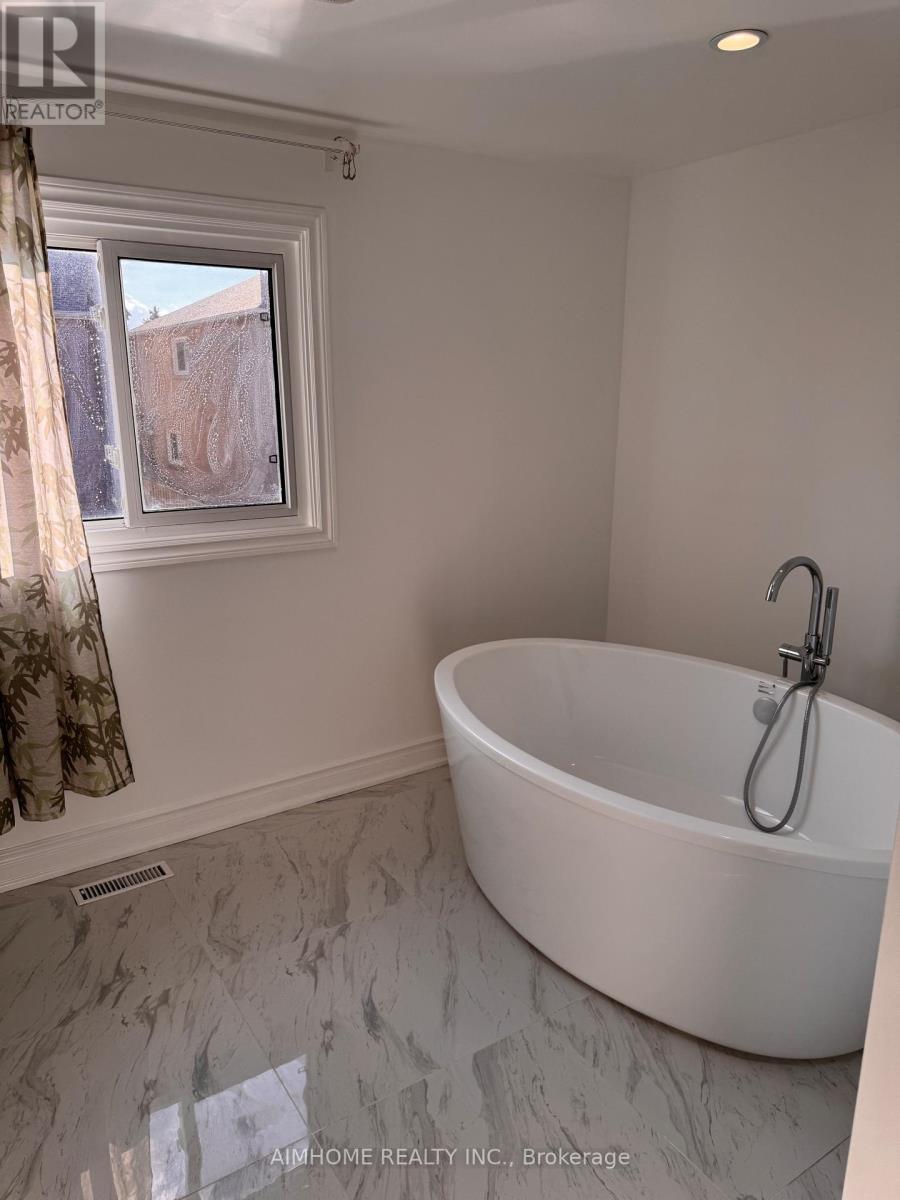 213 Hupfield Trail, Toronto, Ontario  M1B 4L8 - Photo 5 - E12461230