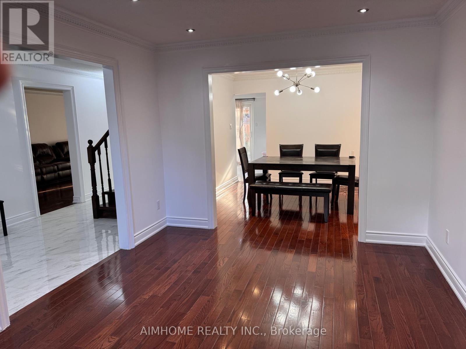 213 Hupfield Trail, Toronto, Ontario  M1B 4L8 - Photo 3 - E12461230