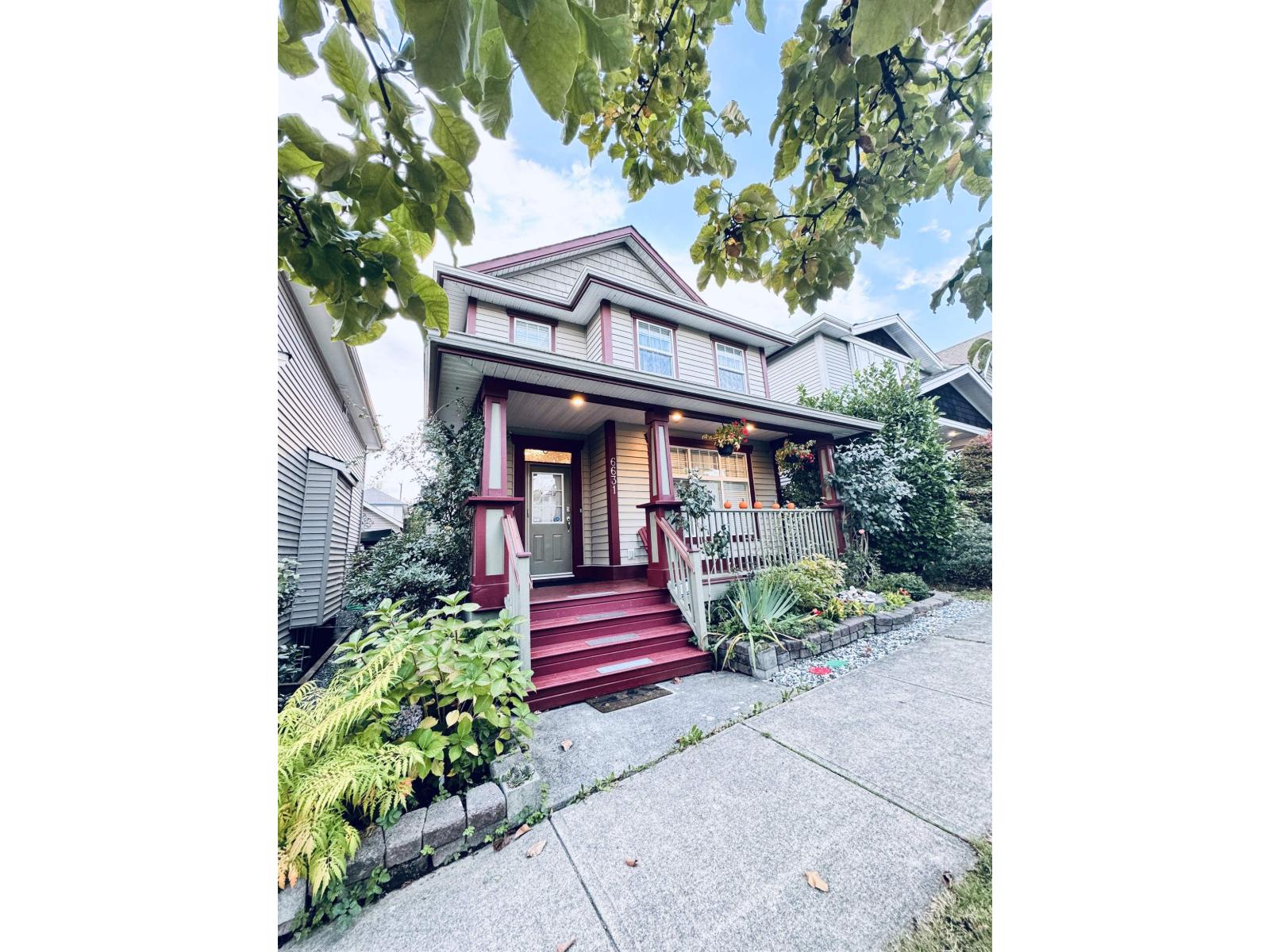 6631 192A STREET, Surrey, British Columbia
