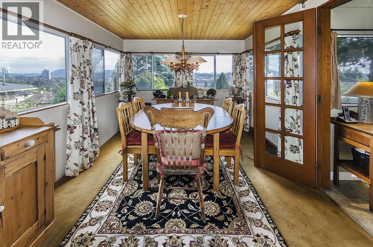 903 E Keith Road, North Vancouver, British Columbia  V7L 1X1 - Photo 13 - R3048174