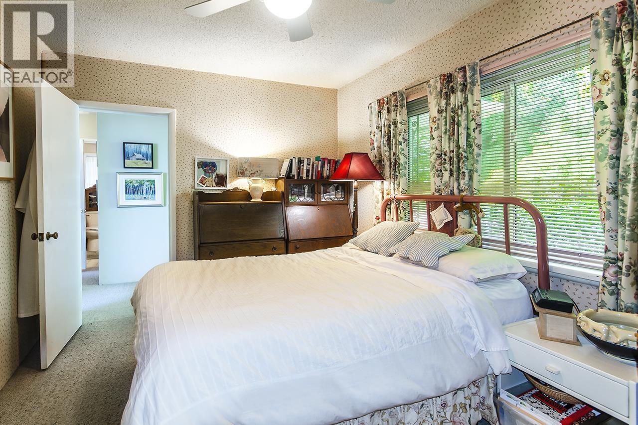 903 E Keith Road, North Vancouver, British Columbia  V7L 1X1 - Photo 18 - R3048174