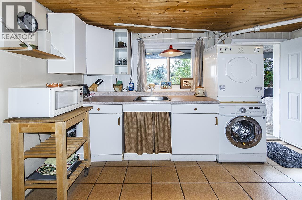 903 E Keith Road, North Vancouver, British Columbia  V7L 1X1 - Photo 23 - R3048174