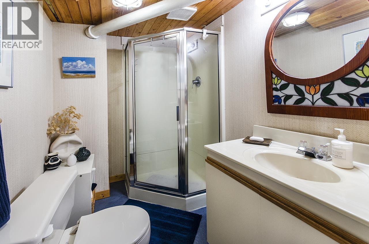 903 E Keith Road, North Vancouver, British Columbia  V7L 1X1 - Photo 27 - R3048174