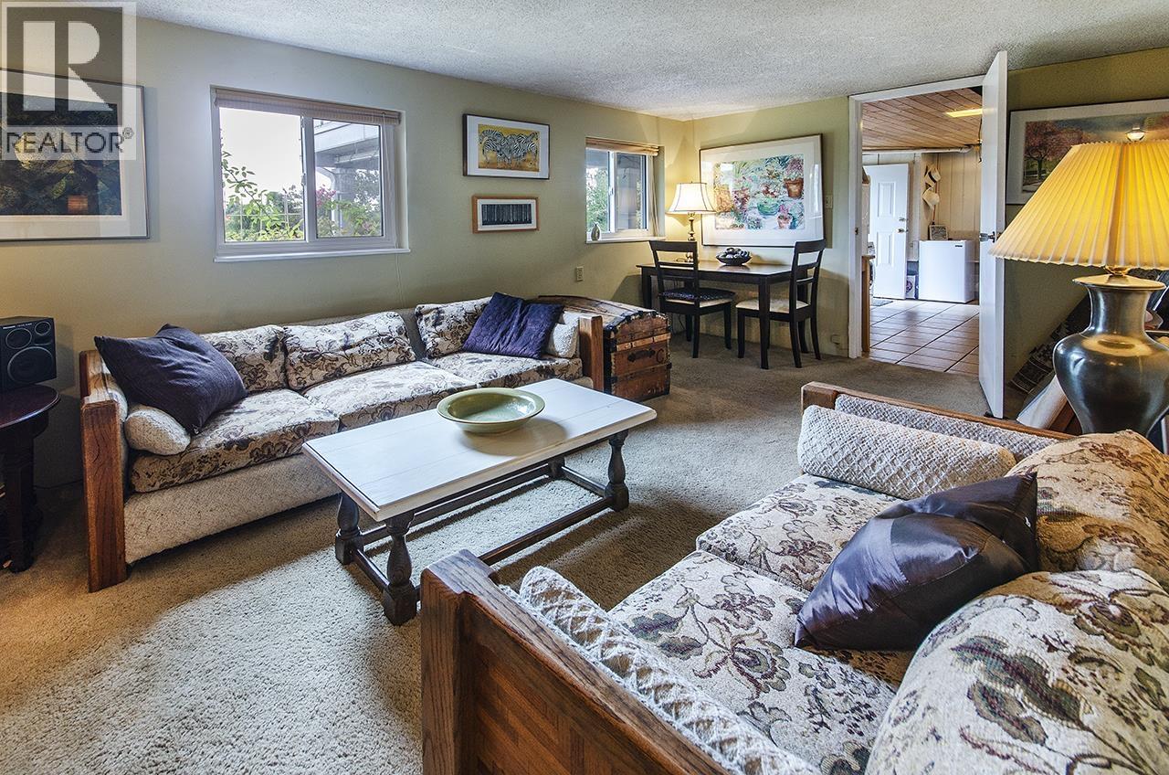 903 E Keith Road, North Vancouver, British Columbia  V7L 1X1 - Photo 22 - R3048174