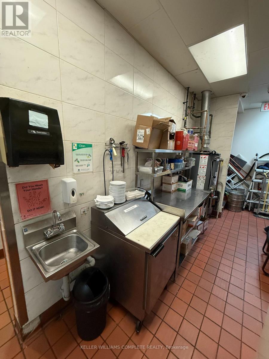 1508 Upper James Street, Hamilton, Ontario  L9B 1K3 - Photo 40 - X12442382