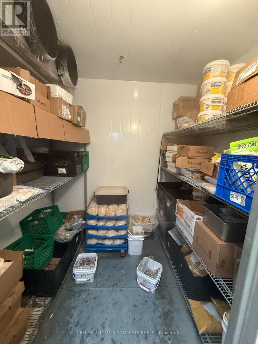 1508 Upper James Street, Hamilton, Ontario  L9B 1K3 - Photo 35 - X12442382