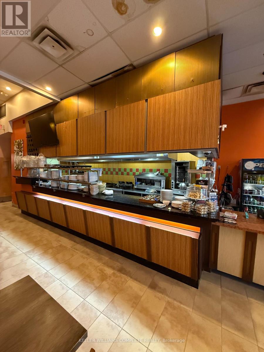 1508 Upper James Street, Hamilton, Ontario  L9B 1K3 - Photo 17 - X12442382