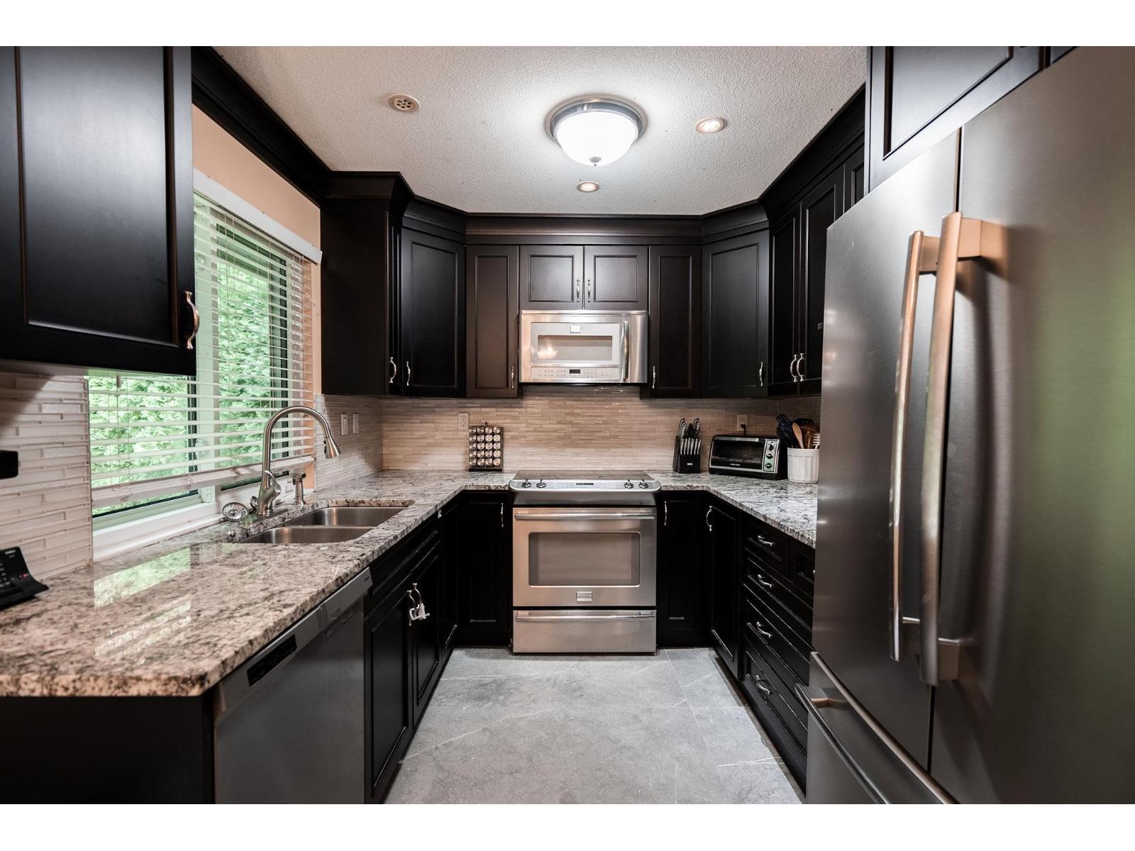 2359 Harper Drive, Abbotsford, British Columbia  V3G 2B2 - Photo 8 - R3058180