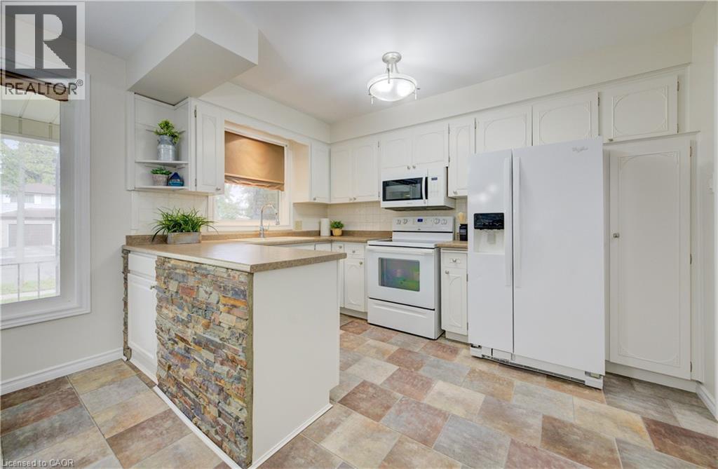 50 Champlain Crescent, Kitchener, Ontario  N2B 2Y6 - Photo 9 - 40776984