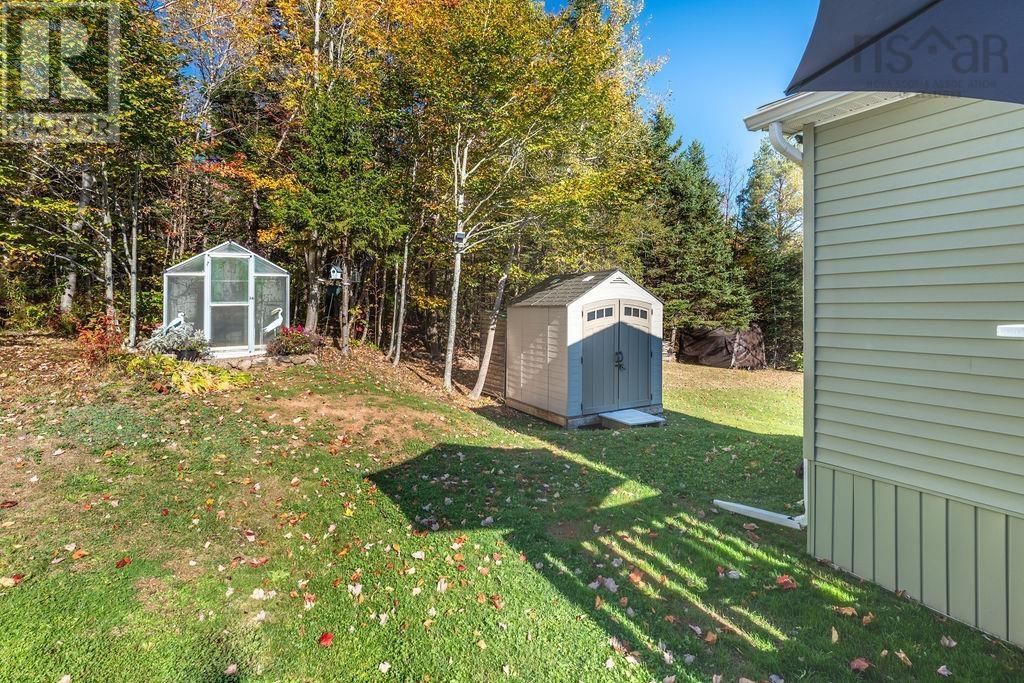 303 Ioney Hill, Beaver Bank, Nova Scotia  B4E 1M6 - Photo 37 - 202525706