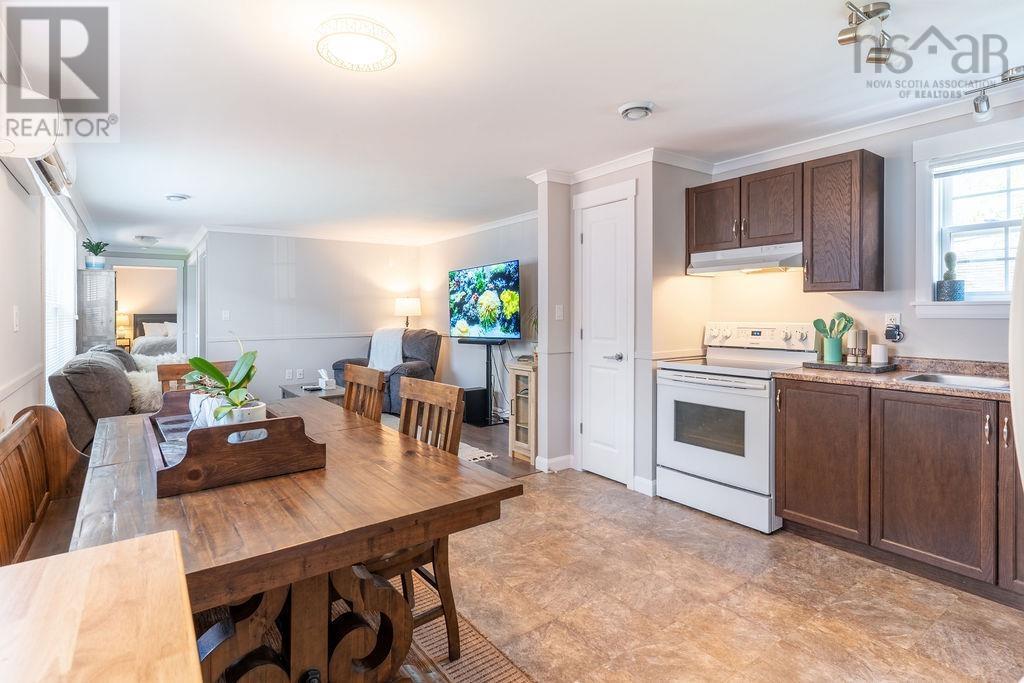 303 Ioney Hill, Beaver Bank, Nova Scotia  B4E 1M6 - Photo 8 - 202525706