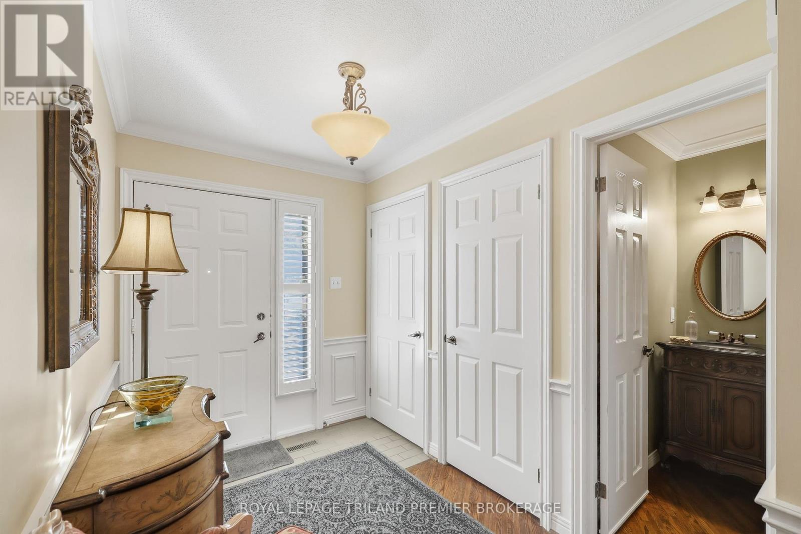 56 - 50 Fiddlers Green Road, London North, Ontario  N6H 4T4 - Photo 8 - X12461502