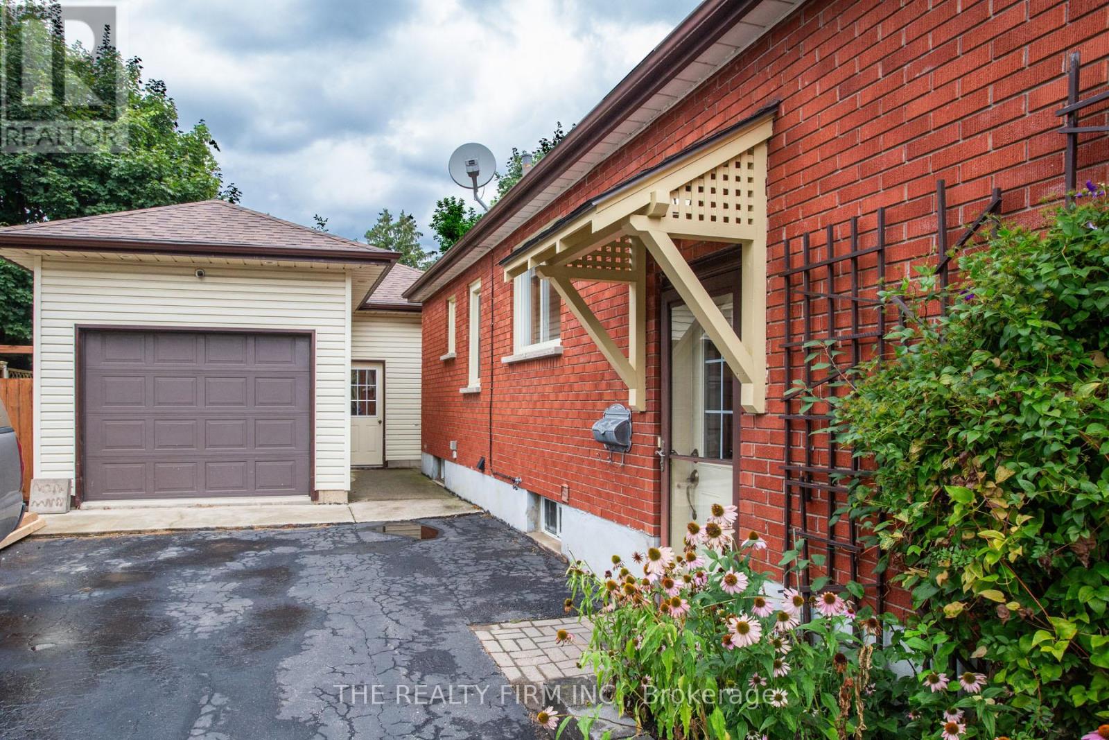 667 Devonshire Avenue, Woodstock, Ontario  N4S 5P9 - Photo 35 - X12461527