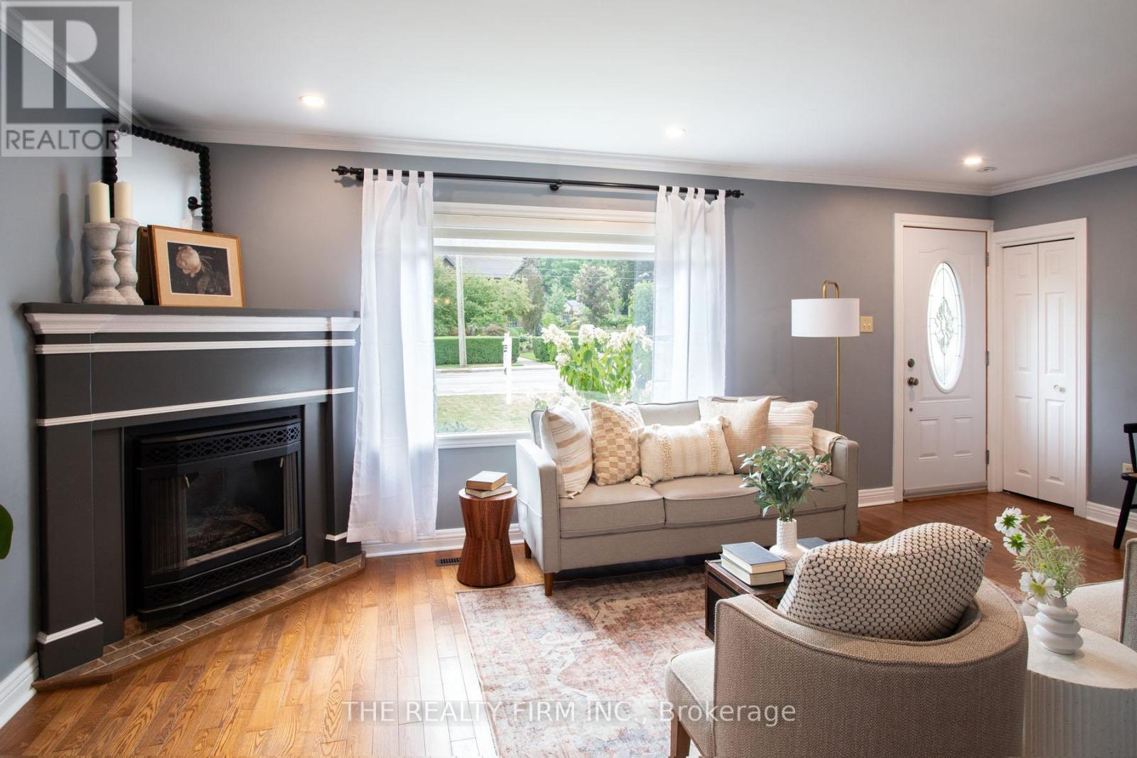 667 Devonshire Avenue, Woodstock, Ontario  N4S 5P9 - Photo 6 - X12461527
