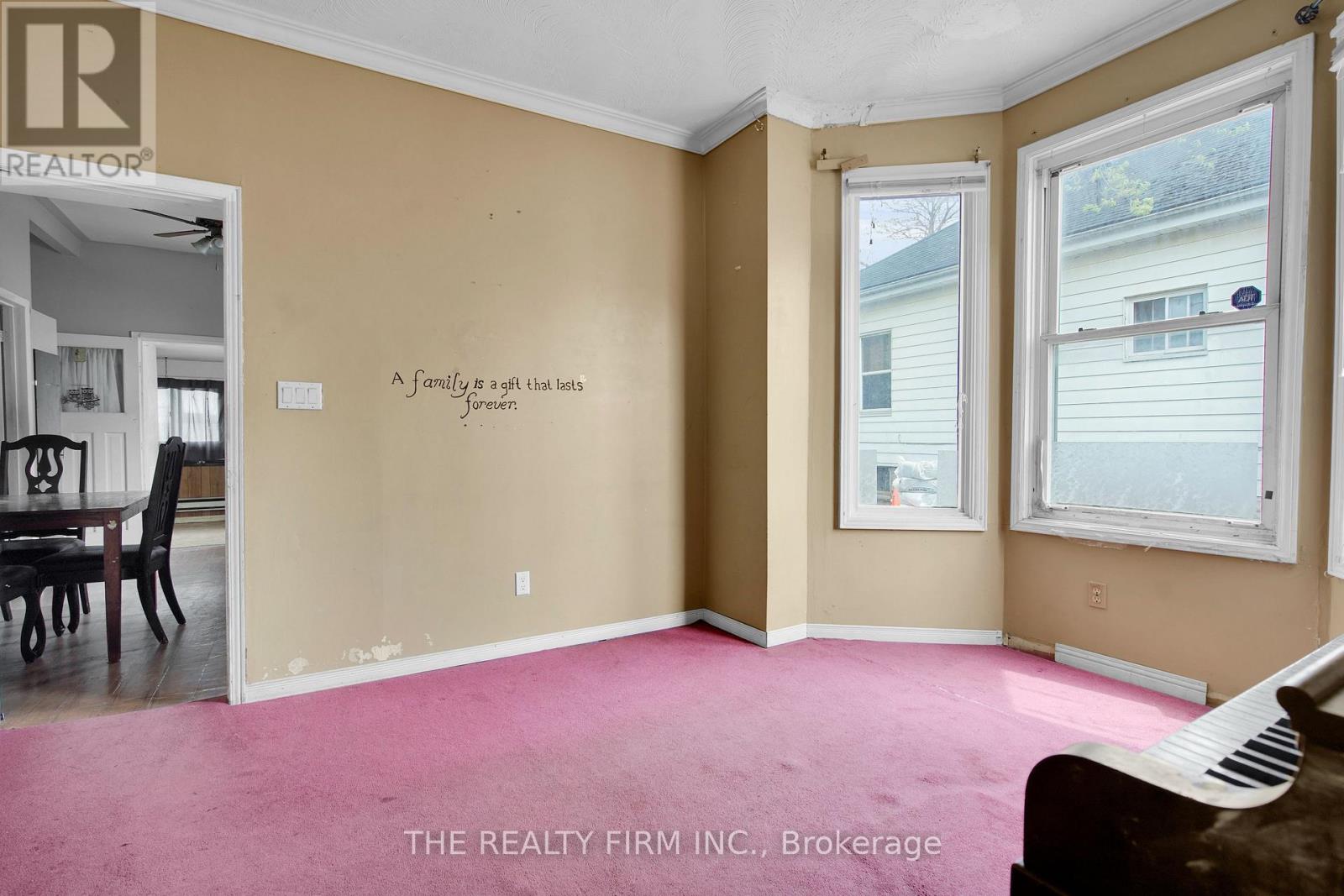 524 Simcoe Street, London East, Ontario  N6B 1K4 - Photo 13 - X12461538