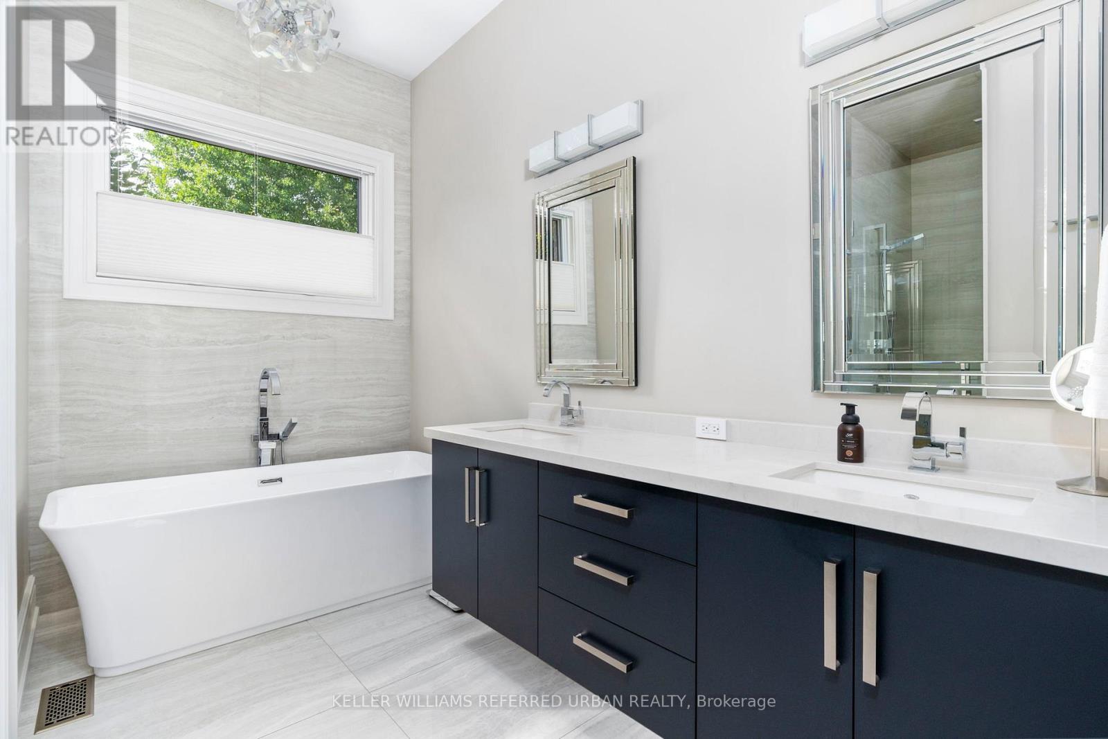18 Plumbstead Court, Toronto, Ontario  M9A 1V5 - Photo 31 - W12461327