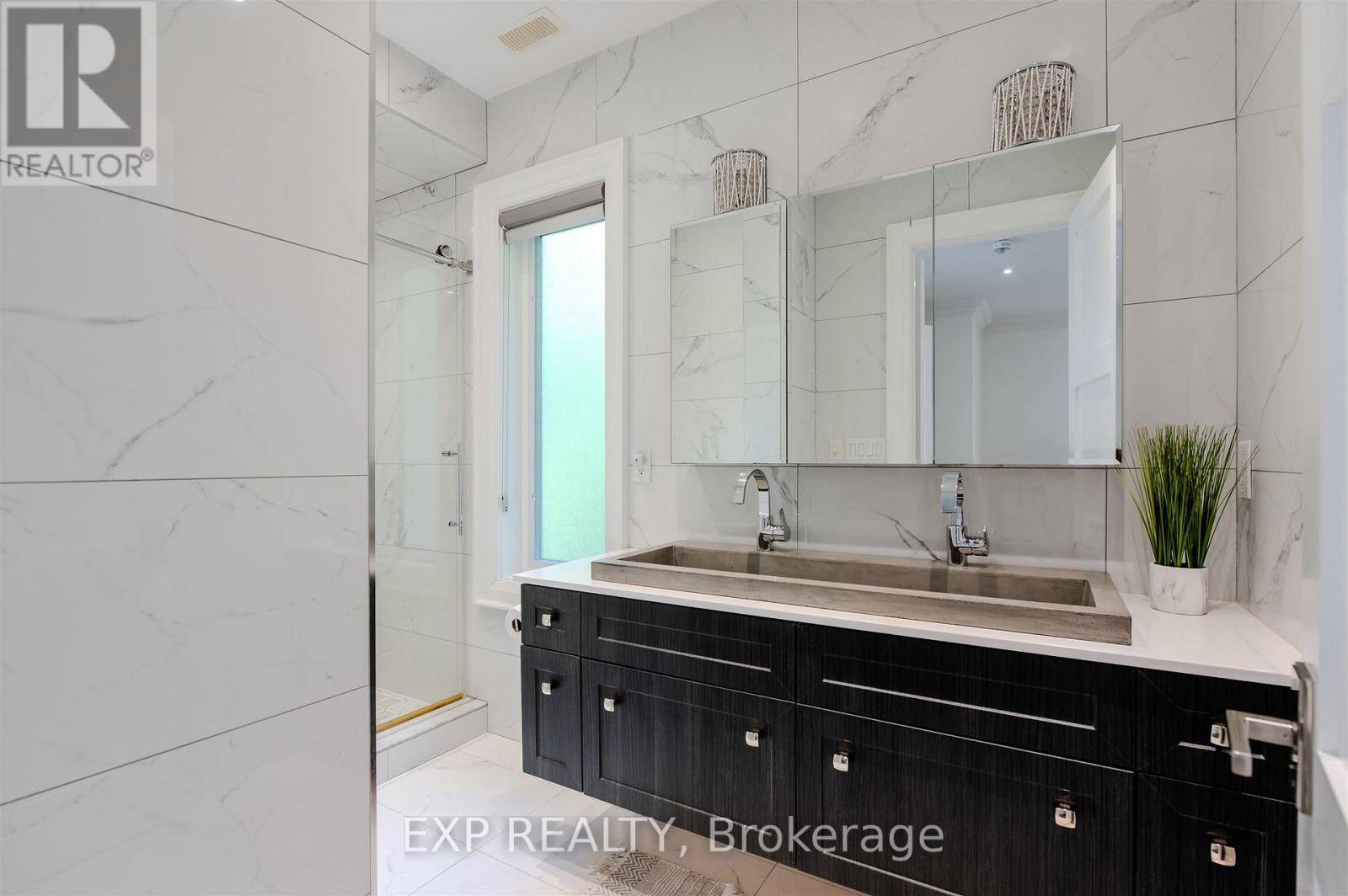467 Caesar Avenue, Oakville, Ontario  L6J 3Z1 - Photo 17 - W12460965