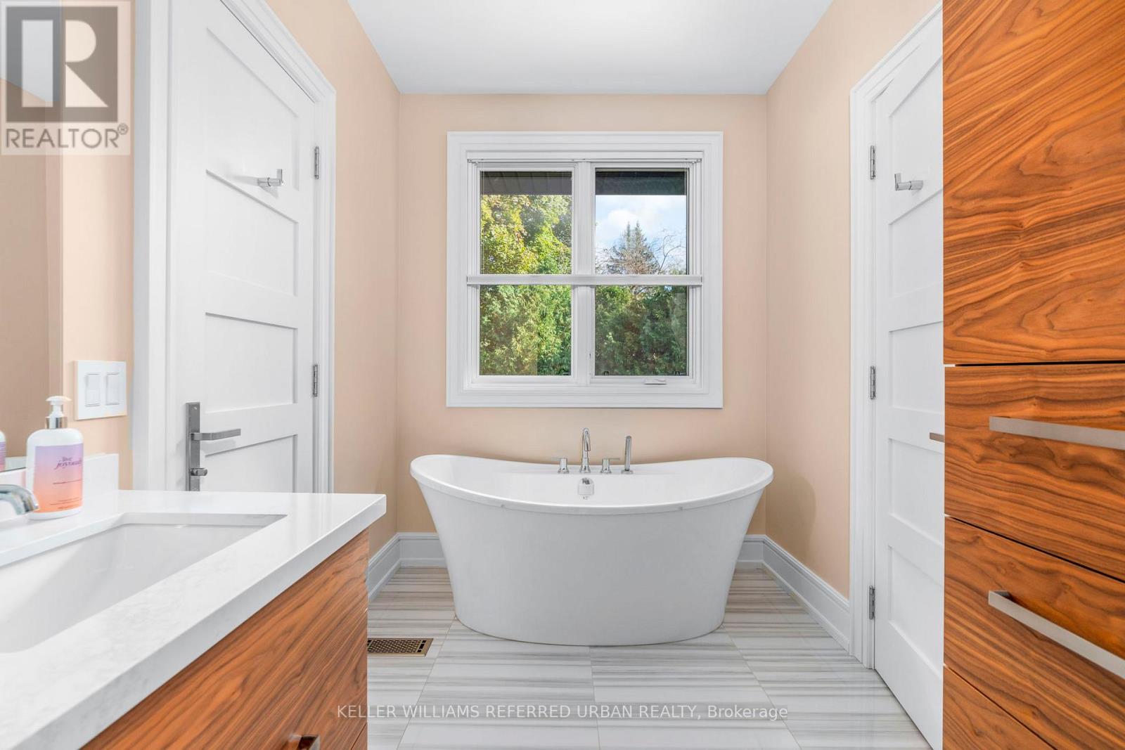 18 Plumbstead Court, Toronto, Ontario  M9A 1V5 - Photo 38 - W12461327