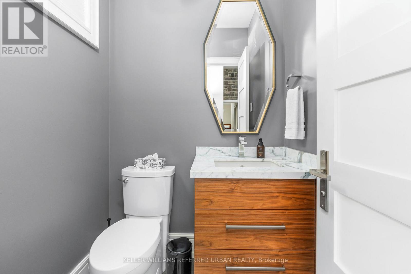 18 Plumbstead Court, Toronto, Ontario  M9A 1V5 - Photo 29 - W12461327