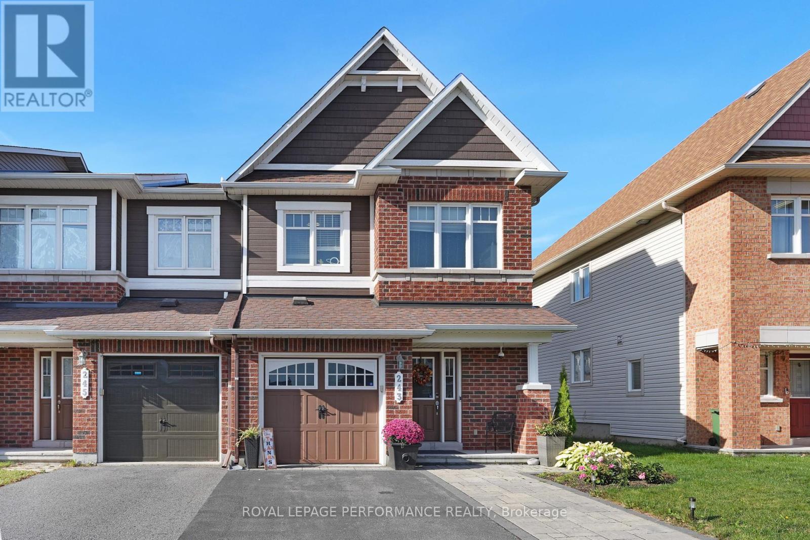 243 SILVERMOON CRESCENT, Ottawa, Ontario