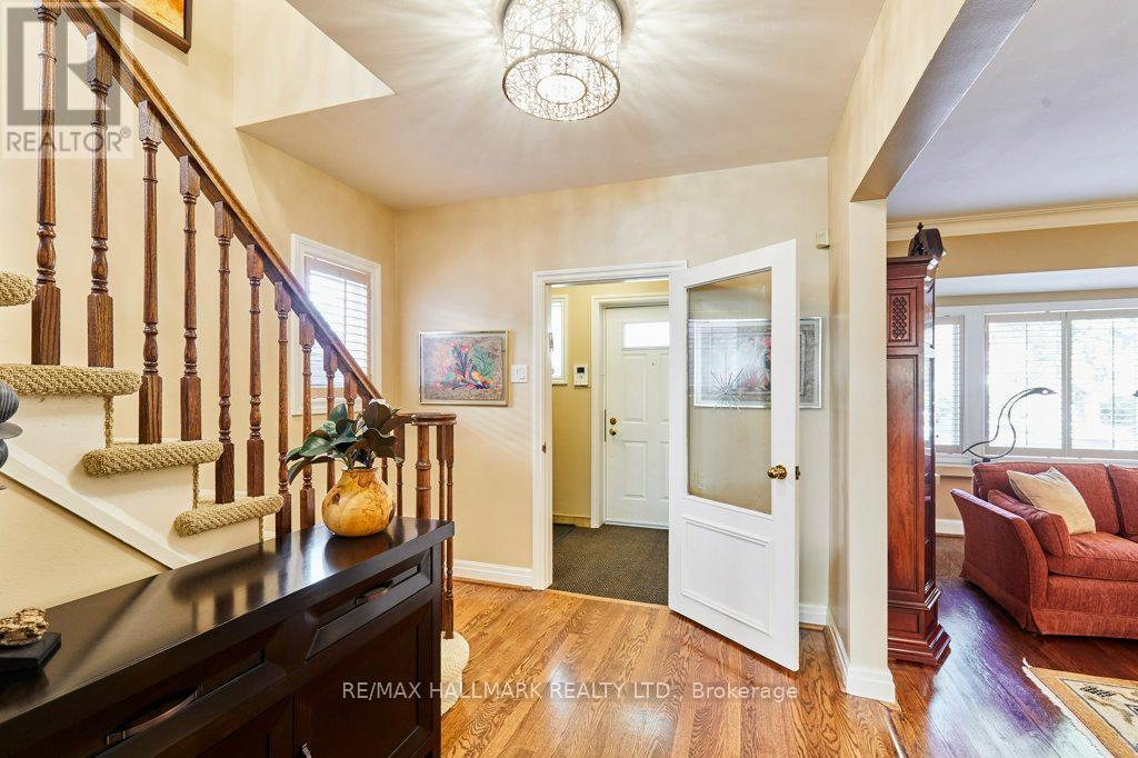 106 Kimbark Boulevard, Toronto, Ontario  M5N 2Y2 - Photo 20 - C12461414