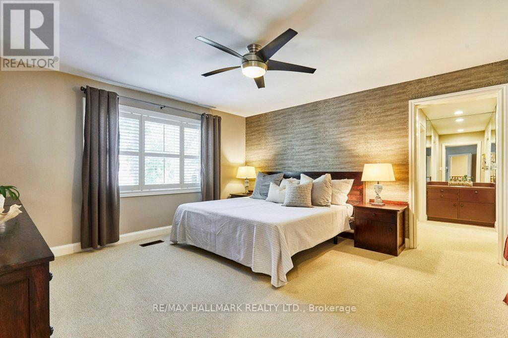 106 Kimbark Boulevard, Toronto, Ontario  M5N 2Y2 - Photo 21 - C12461414