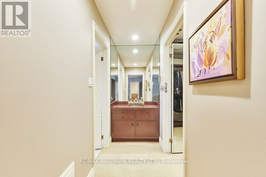 106 Kimbark Boulevard, Toronto, Ontario  M5N 2Y2 - Photo 25 - C12461414