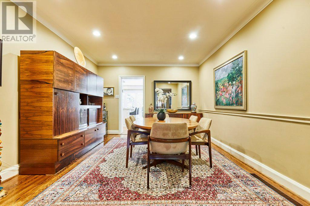 106 Kimbark Boulevard, Toronto, Ontario  M5N 2Y2 - Photo 4 - C12461414