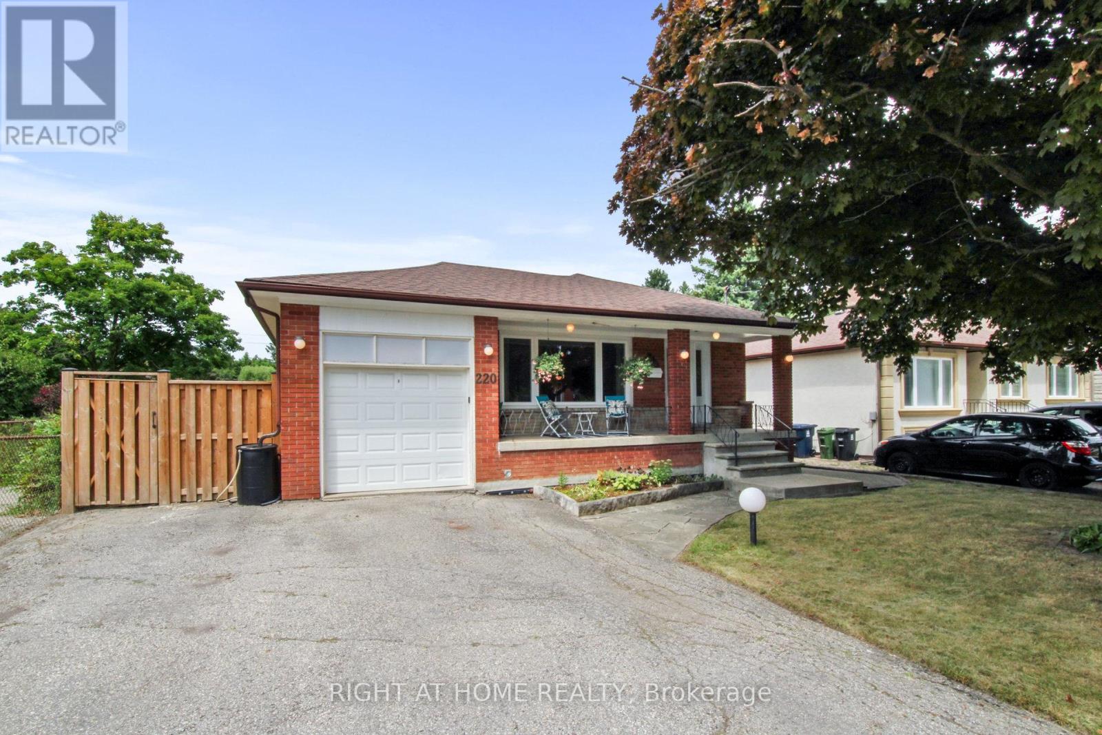 220 Homewood Avenue, Toronto, Ontario  M2M 1K6 - Photo 1 - C12461427