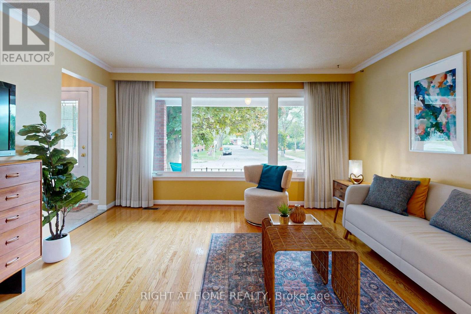 220 Homewood Avenue, Toronto, Ontario  M2M 1K6 - Photo 4 - C12461427