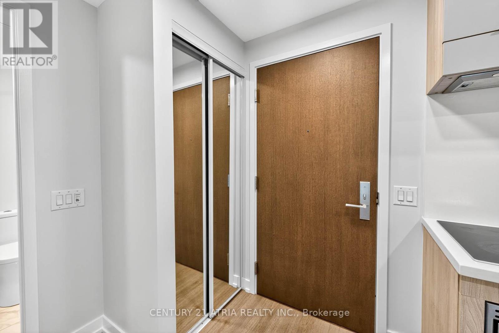 707 - 39 Roehampton Avenue, Toronto (Mount Pleasant West), Ontario  M4P 0G1 - Photo 6 - C12461432