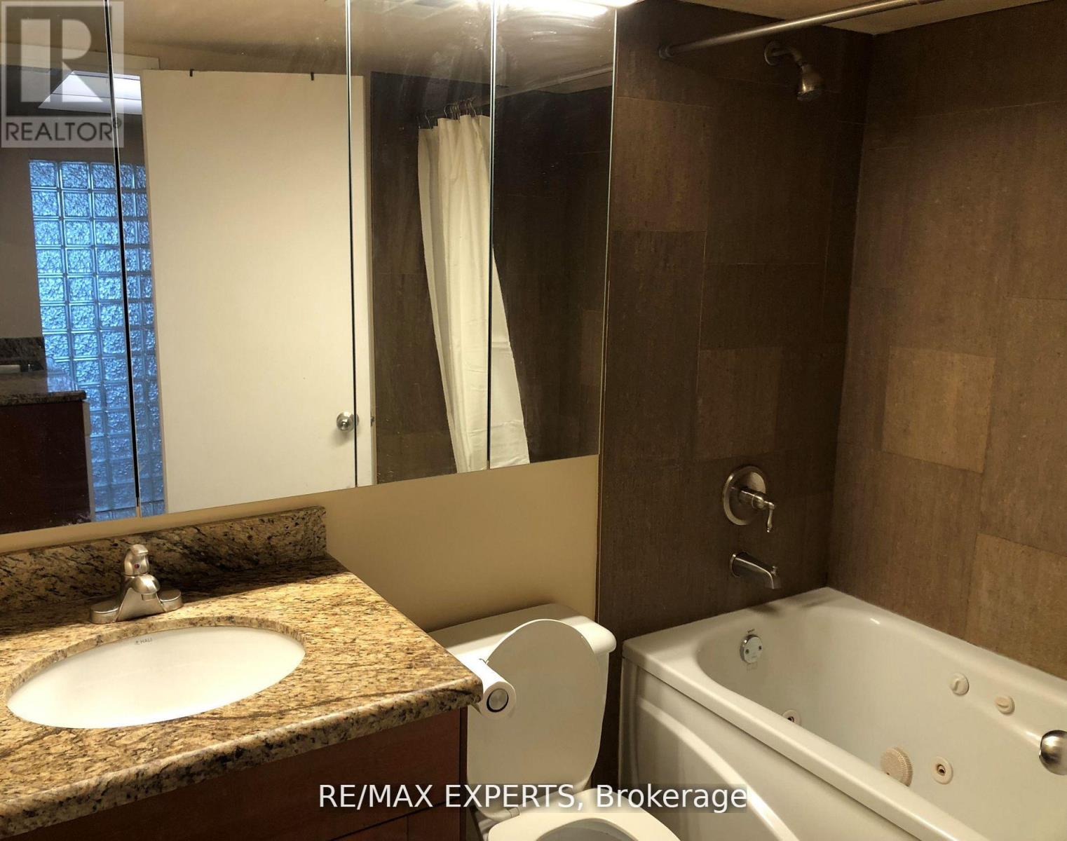 2116 - 1001 Bay Street, Toronto, Ontario  M5S 3A6 - Photo 13 - C12461449