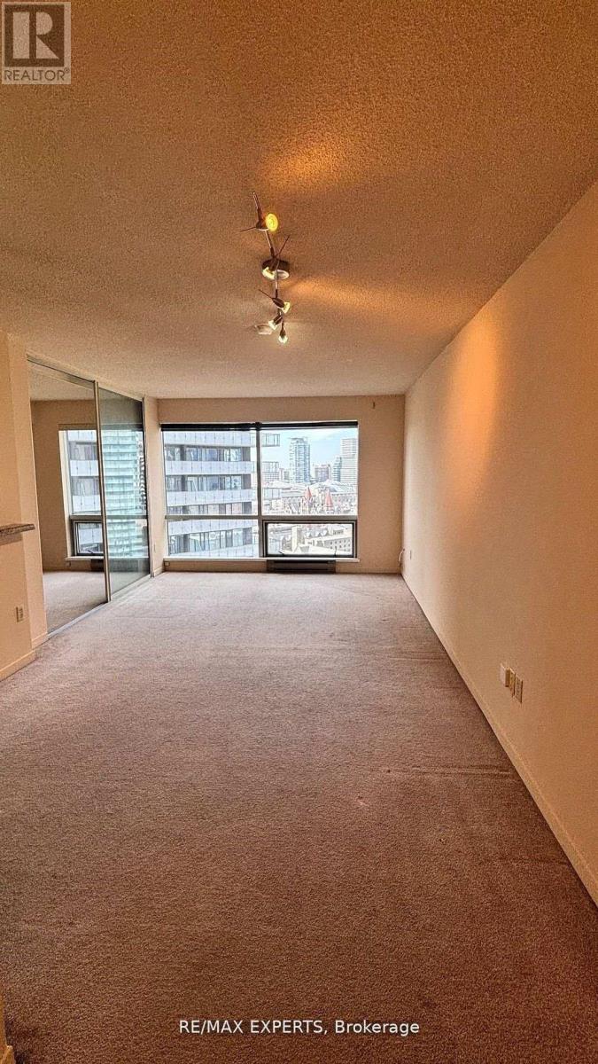 2116 - 1001 Bay Street, Toronto, Ontario  M5S 3A6 - Photo 2 - C12461449