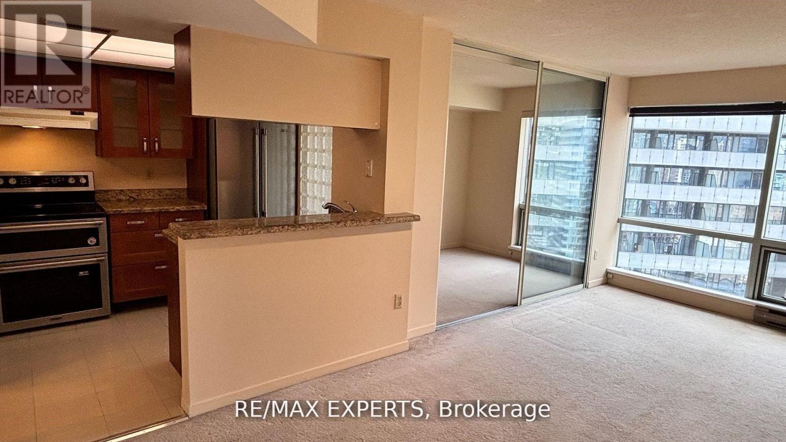 2116 - 1001 Bay Street, Toronto, Ontario  M5S 3A6 - Photo 3 - C12461449