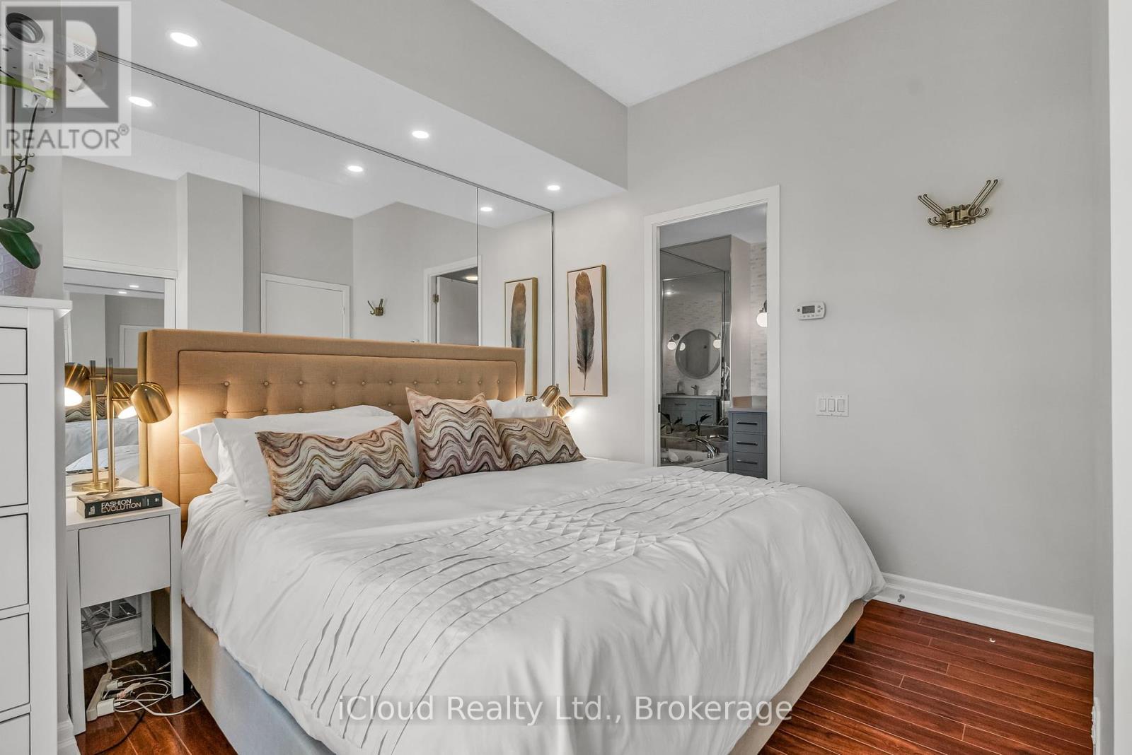 210e - 500 Queens Quay W, Toronto (Waterfront Communities), Ontario  M5V 3K8 - Photo 19 - C12461460