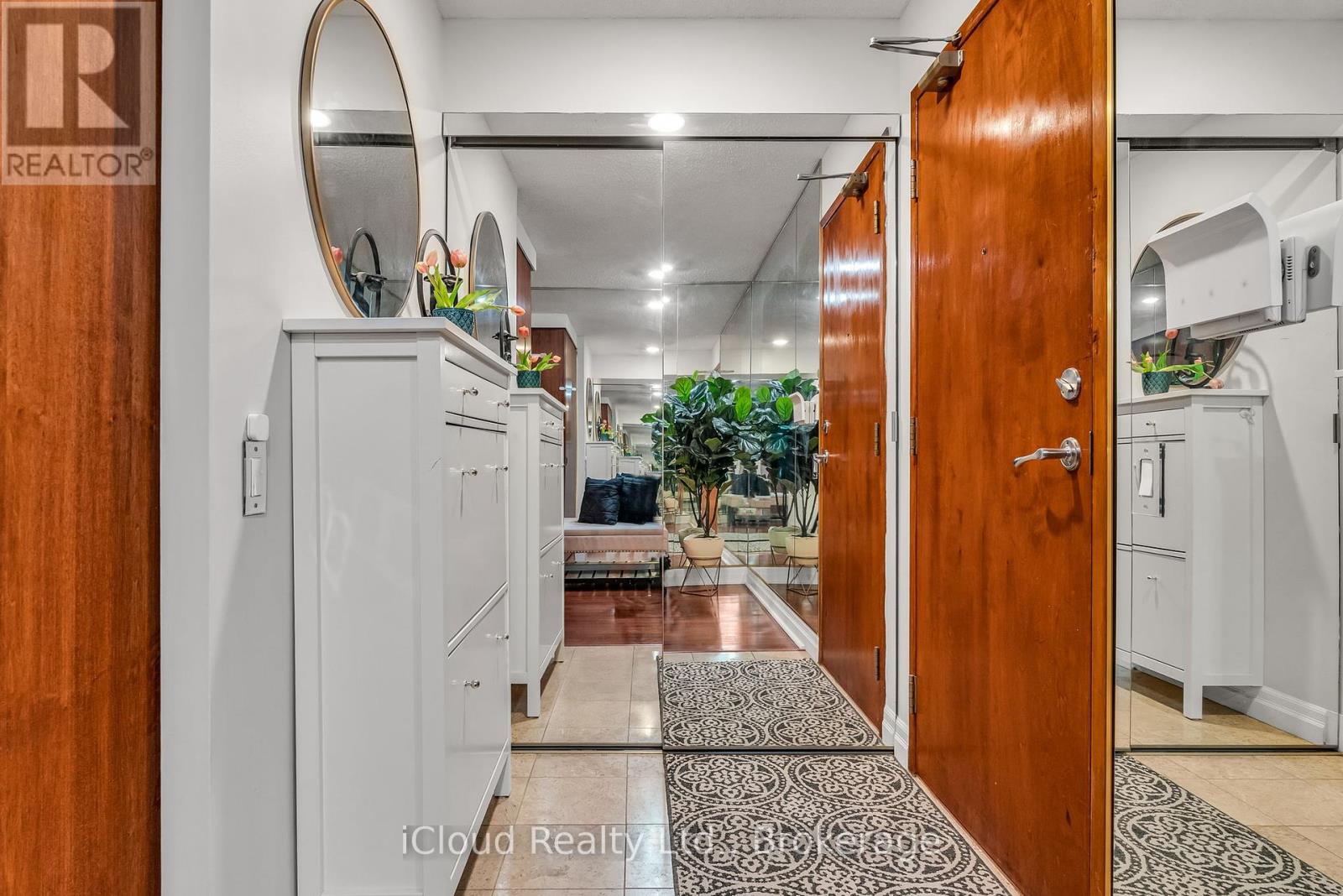 210e - 500 Queens Quay W, Toronto (Waterfront Communities), Ontario  M5V 3K8 - Photo 26 - C12461460